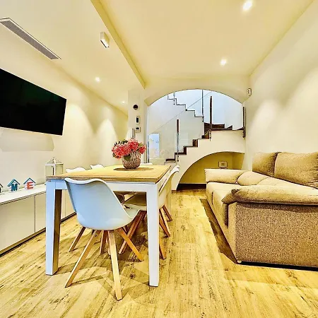 Nineta - Costabravasi * Sant Feliu de Guixols